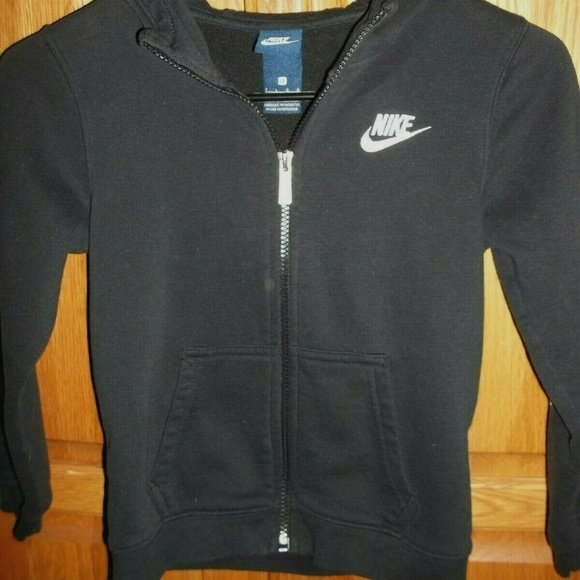 Nike Other - NIKE HOODIE IN A SIZE 7 LARGE 80% cotton